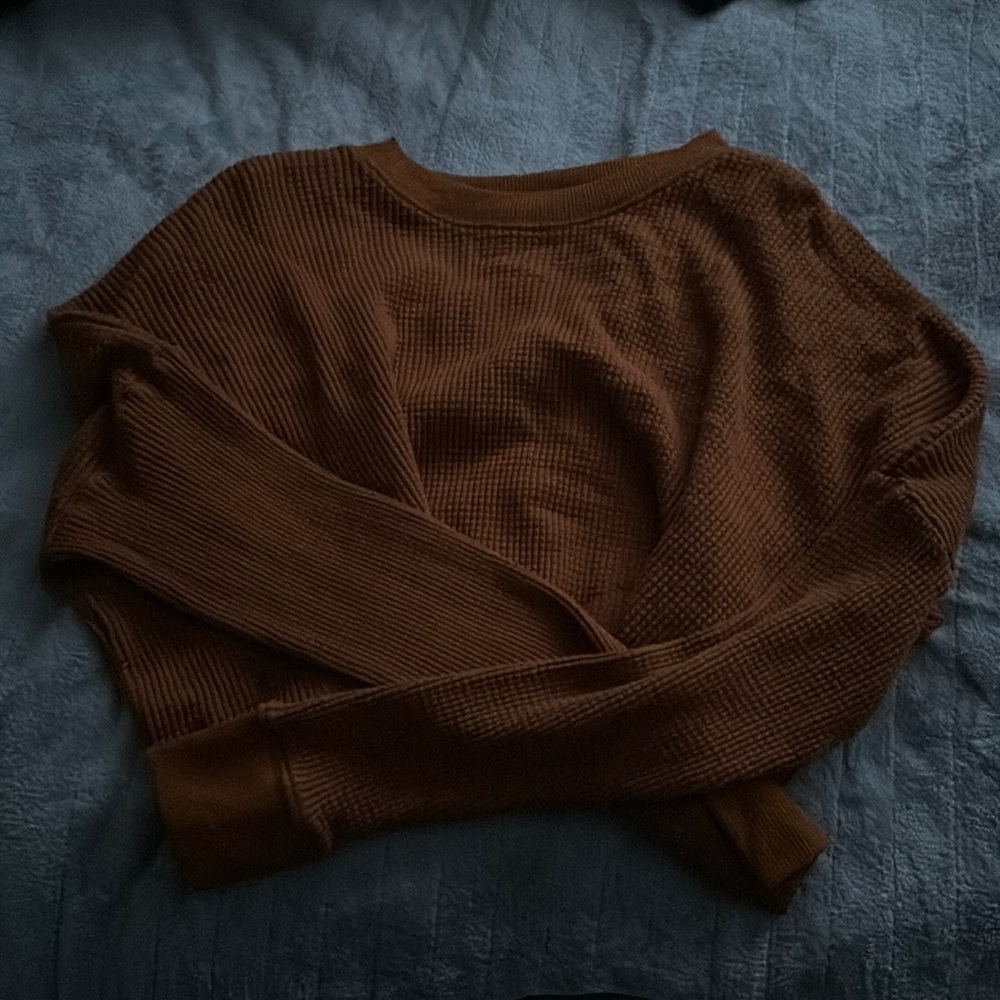 Burnt orange urban outfitters cropped sweater